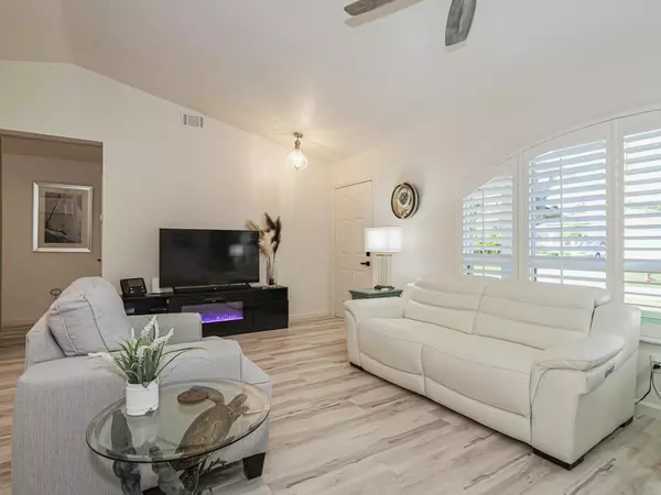 Sebastian, FL 32958,1732 Sunrise LN