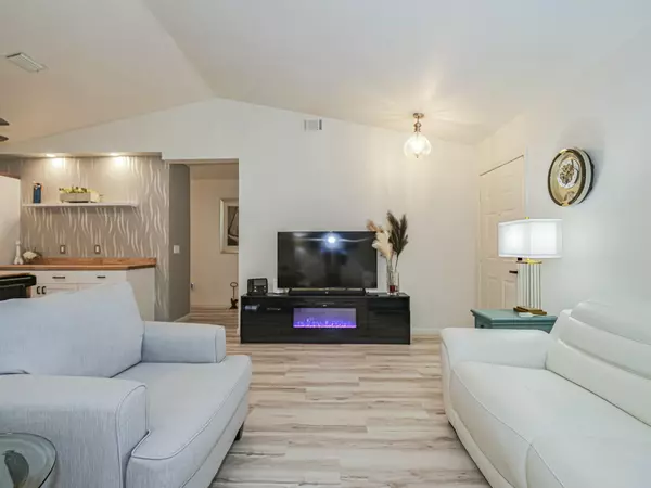 Sebastian, FL 32958,1732 Sunrise LN