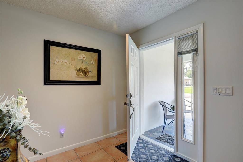 Sebastian, FL 32958,25 Sunset DR