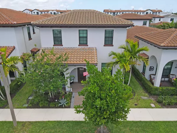 Palm Beach Gardens, FL 33418,8067 Hobbes WAY