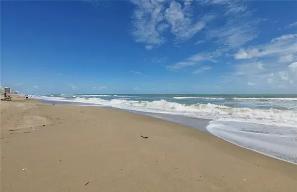 Jensen Beach, FL 34957,10310 S Ocean DR 205