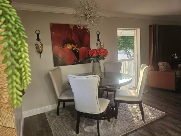 Deerfield Beach, FL 33442,277 Markham M