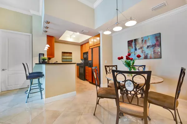 Boca Raton, FL 33432,99 SE Mizner BLVD 533