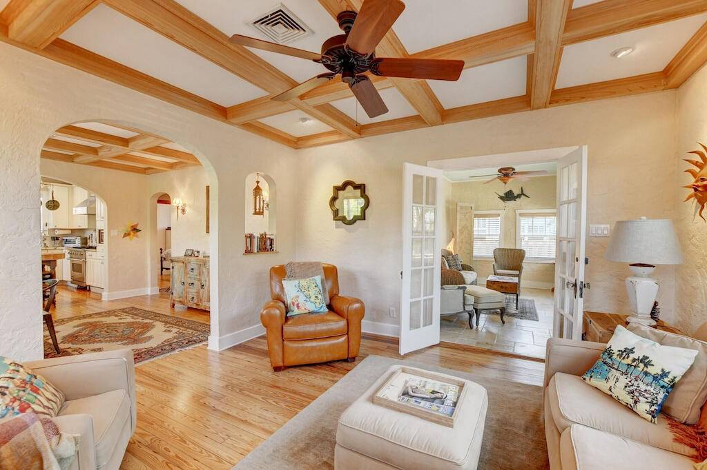 Delray Beach, FL 33444,241 Royal CT