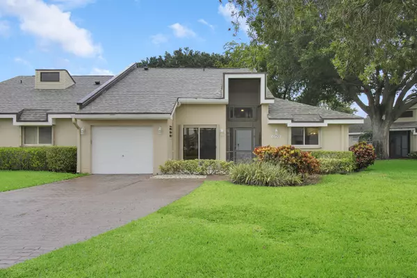 Lake Worth, FL 33467,6907 Fountains CIR