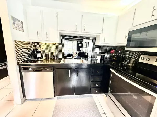 Lauderdale Lakes, FL 33319,3401 NW 47th AVE 513