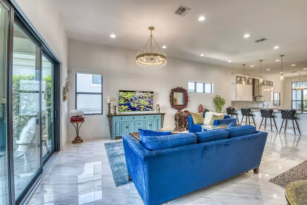 Palm Beach Gardens, FL 33418,13701 Artisan CIR