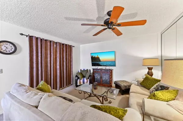 Delray Beach, FL 33484,702 Normandy O