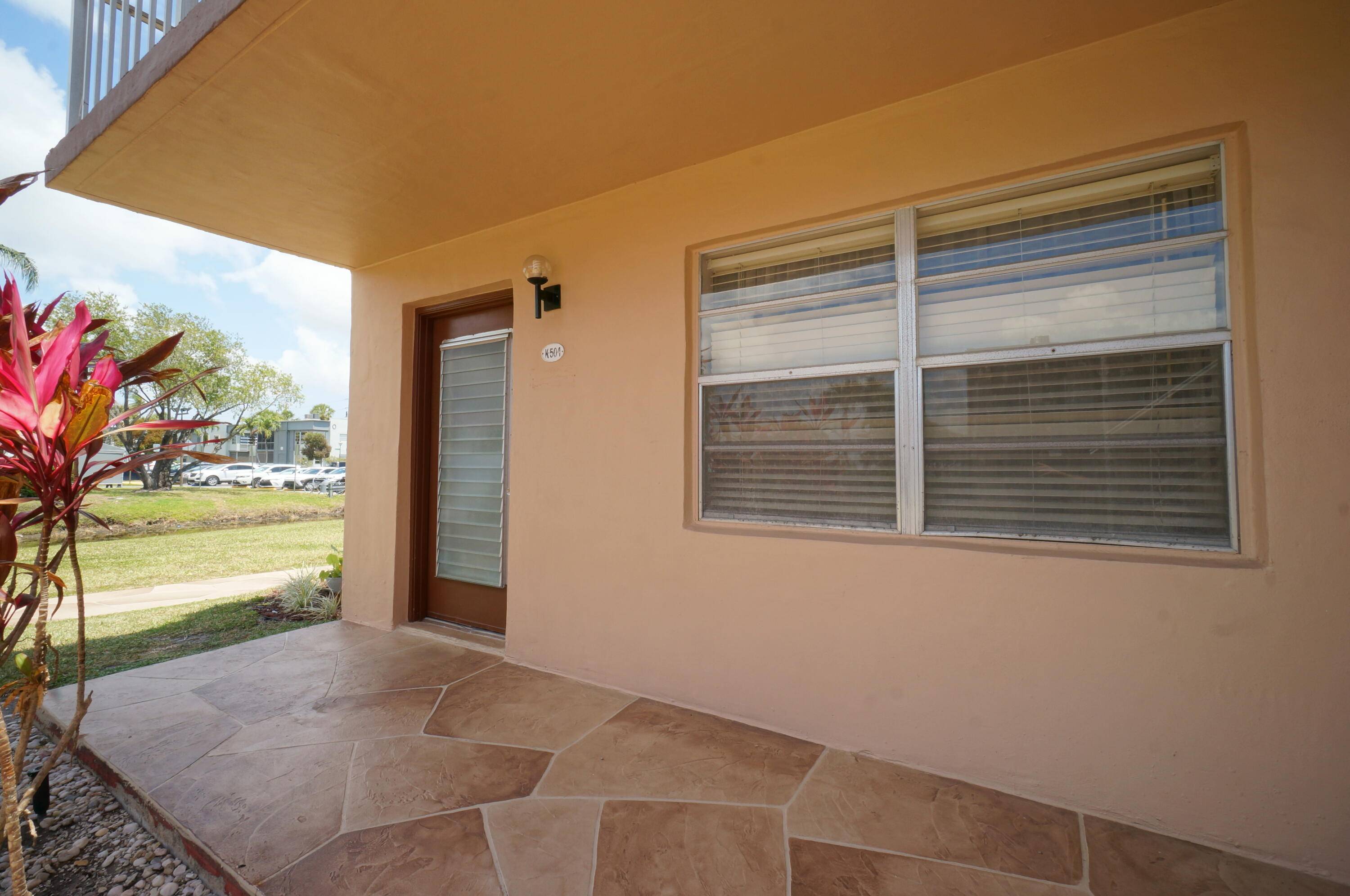 Delray Beach, FL 33484,504 Burgundy K