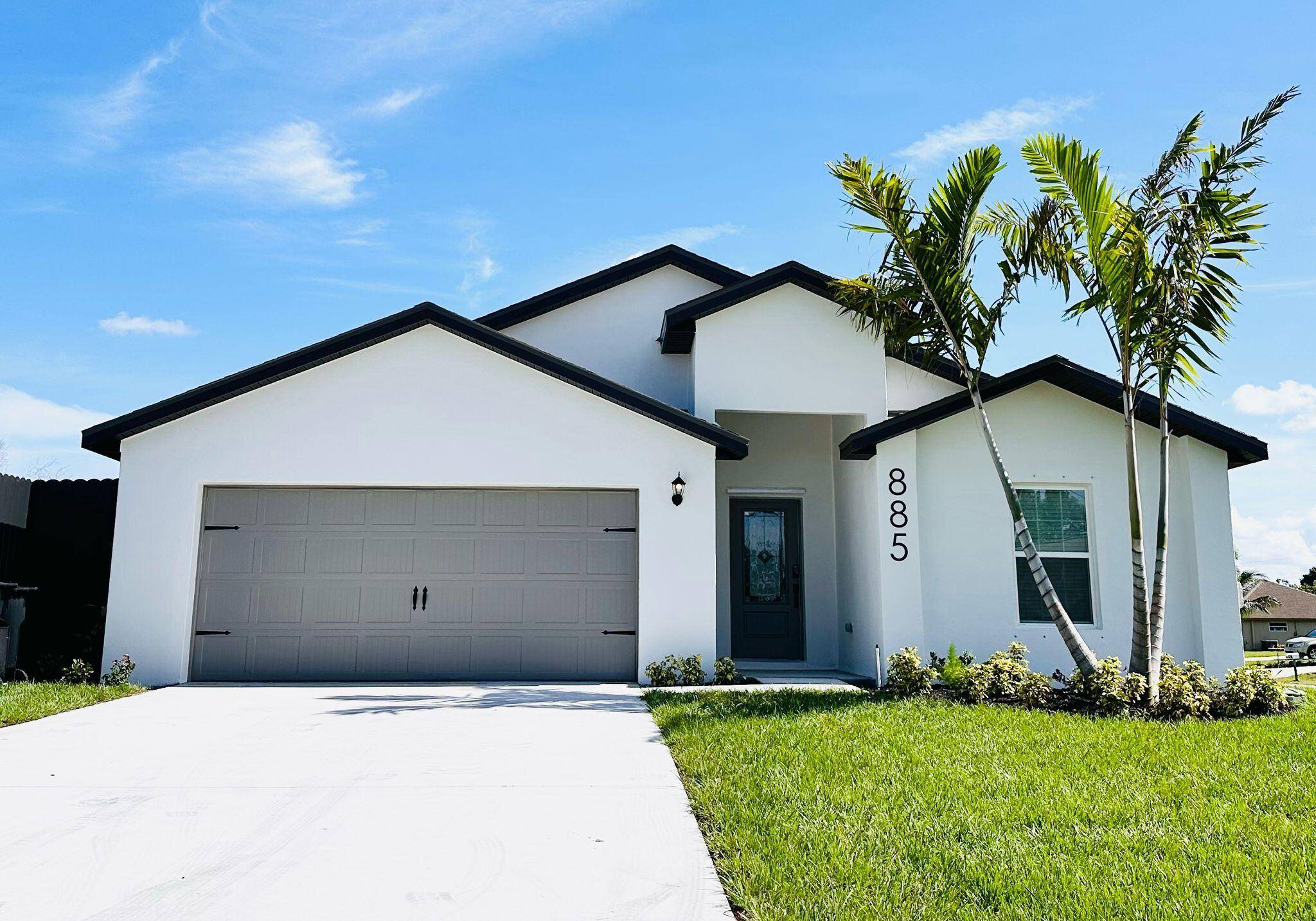 885 SW Squirrel AVE, Port Saint Lucie, FL 34953