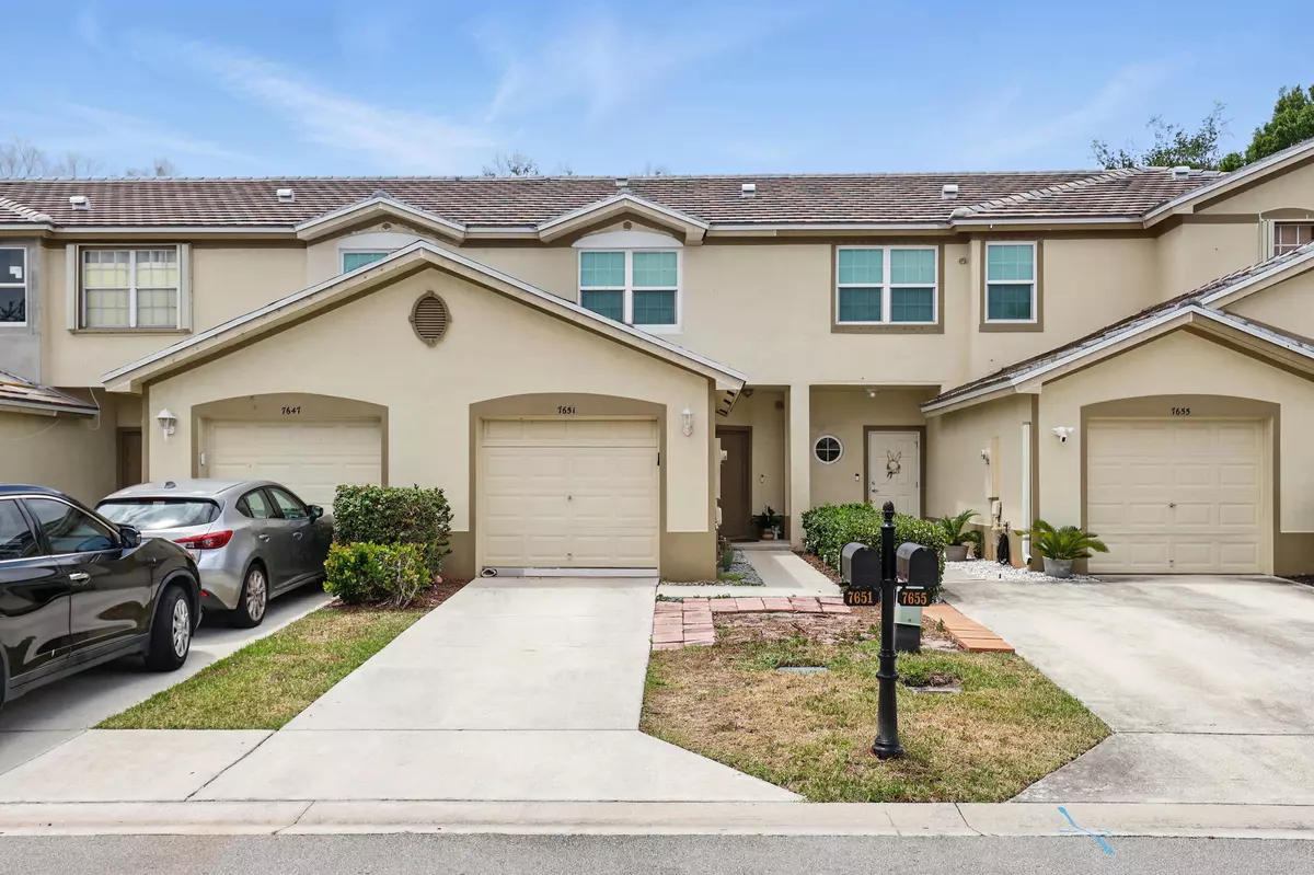 Lake Worth, FL 33463,7651 Sonesta Shores DR