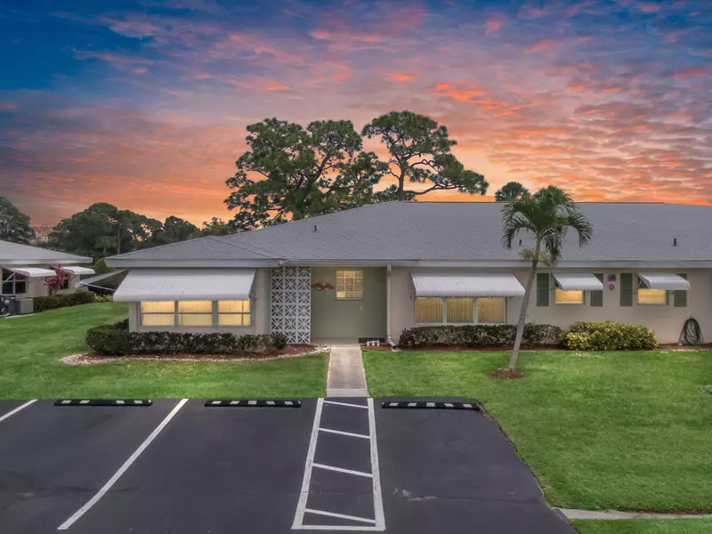 108 Lakes End DR A, Fort Pierce, FL 34982