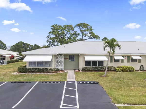 Fort Pierce, FL 34982,108 Lakes End DR A