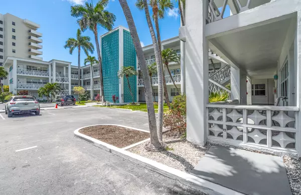 Hallandale Beach, FL 33009,419 Golden Isles DR 107