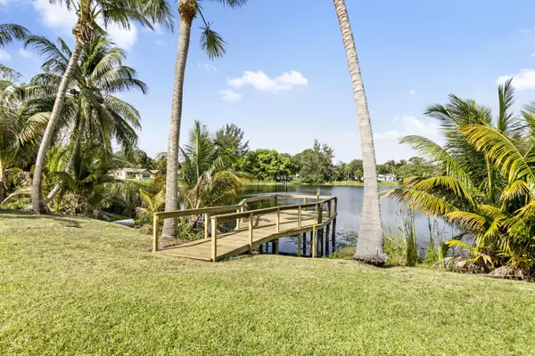 West Palm Beach, FL 33415,607 Skylake DR