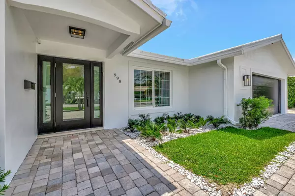 Boca Raton, FL 33486,998 SW 7th ST