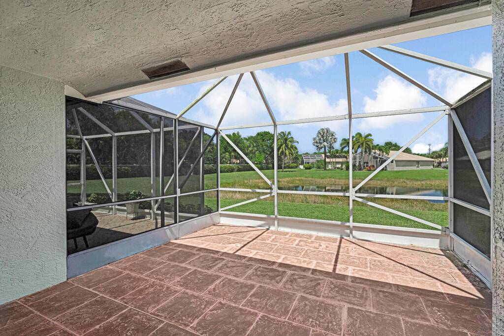 8466 Logia CIR, Boynton Beach, FL 33472