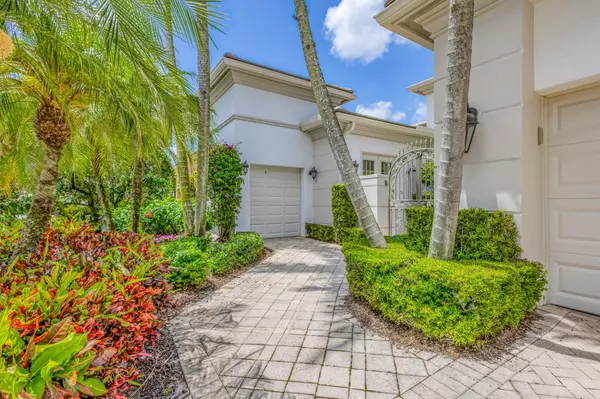 Palm Beach Gardens, FL 33418,119 Via Paradisio