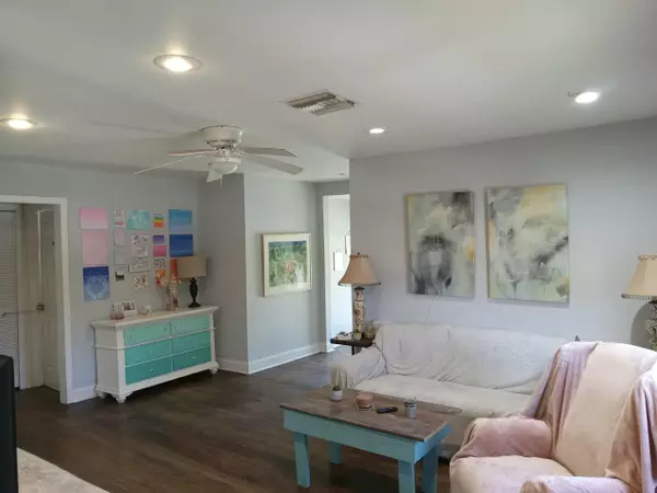 Delray Beach, FL 33444,348 SW 4th AVE
