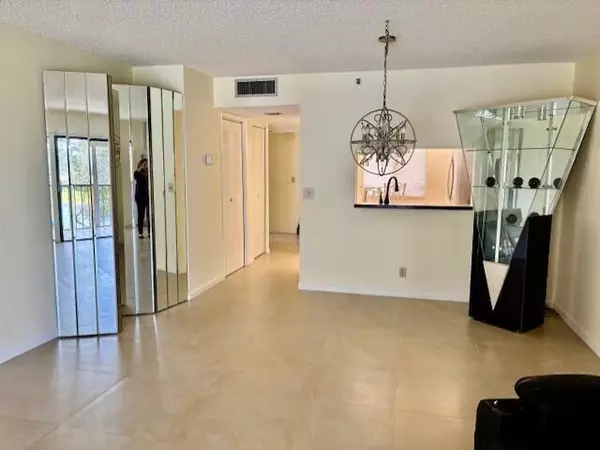 Delray Beach, FL 33446,14476 Amberly LN 308