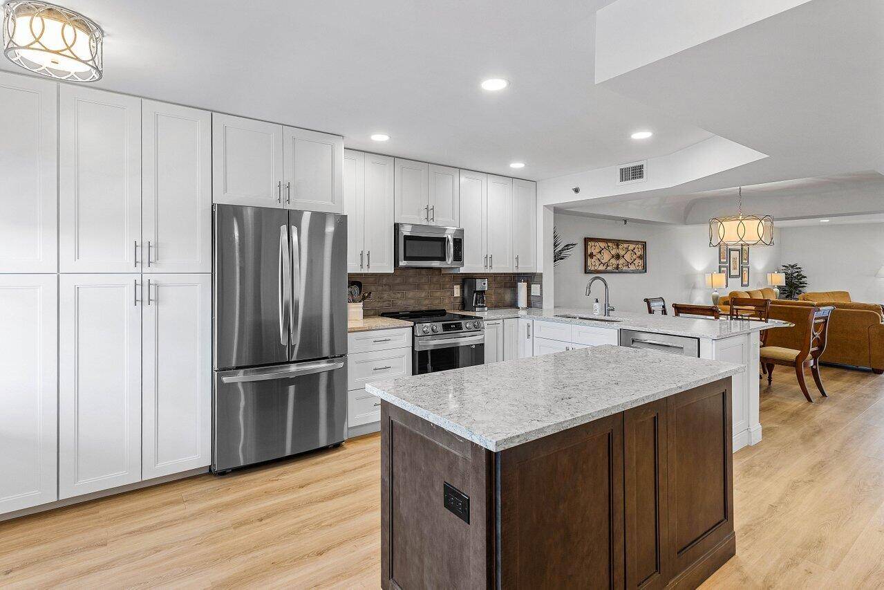 Boca Raton, FL 33428,9220 SW 14th ST 3503