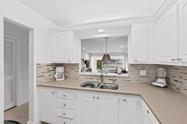 Delray Beach, FL 33484,5656 Via Delray B