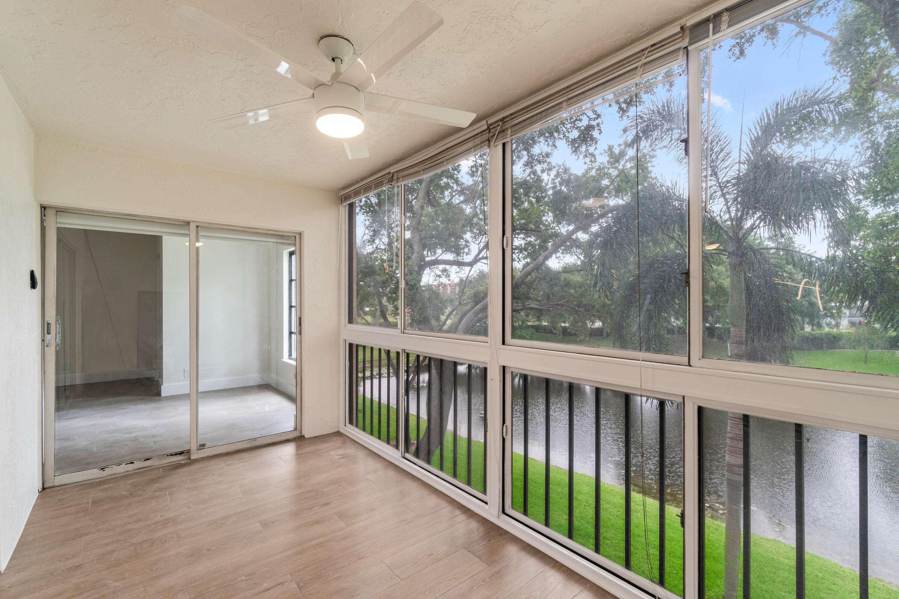 Delray Beach, FL 33446,7350 Kinghurst DR 305