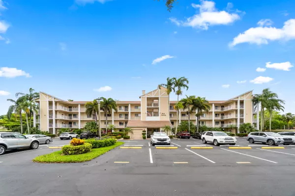 Delray Beach, FL 33446,7350 Kinghurst DR 305