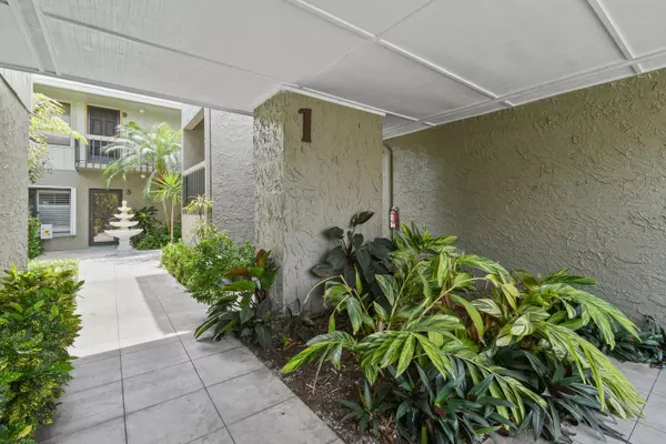 Stuart, FL 34994,800 NW Fork RD 1-2