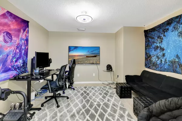 Boca Raton, FL 33487,17051 Emile ST 5