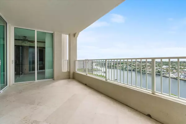 Highland Beach, FL 33487,3720 S Ocean BLVD 1204