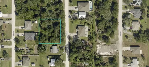 8225 100th AVE,  Vero Beach,  FL 32967