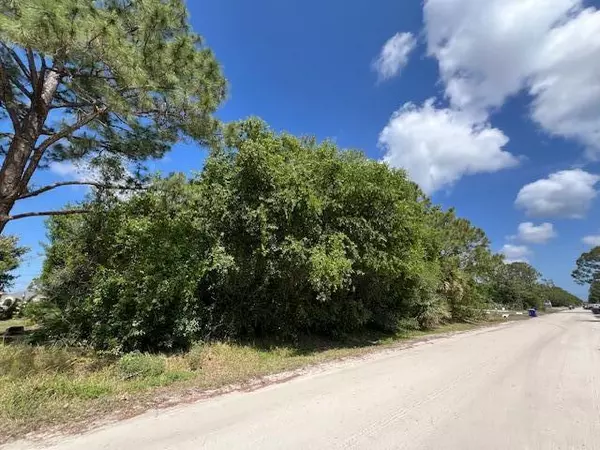 Vero Beach, FL 32967,8225 100th AVE
