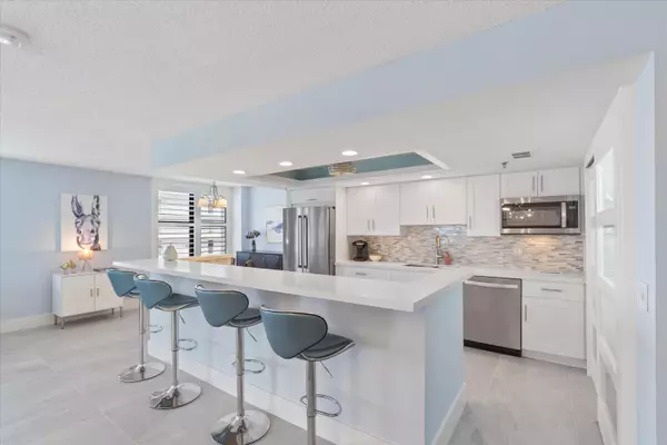 Highland Beach, FL 33487,3115 S Ocean BLVD 302