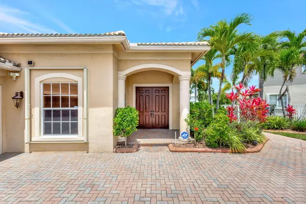 Royal Palm Beach, FL 33411,141 Bella Vista WAY