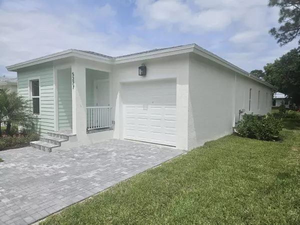 Stuart, FL 34997,5227 SE Isabelita AVE