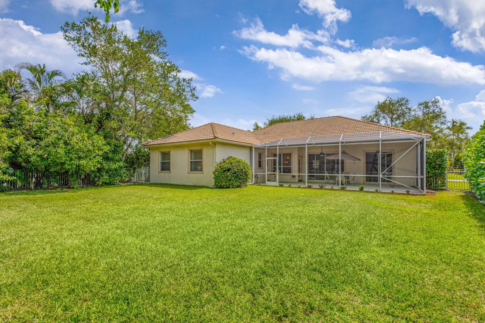 Jupiter, FL 33458,225 Blackbird LN