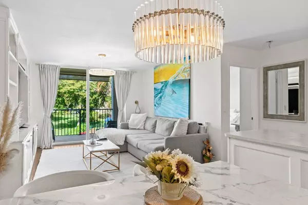 Hypoluxo, FL 33462,127 Yacht Club WAY 208