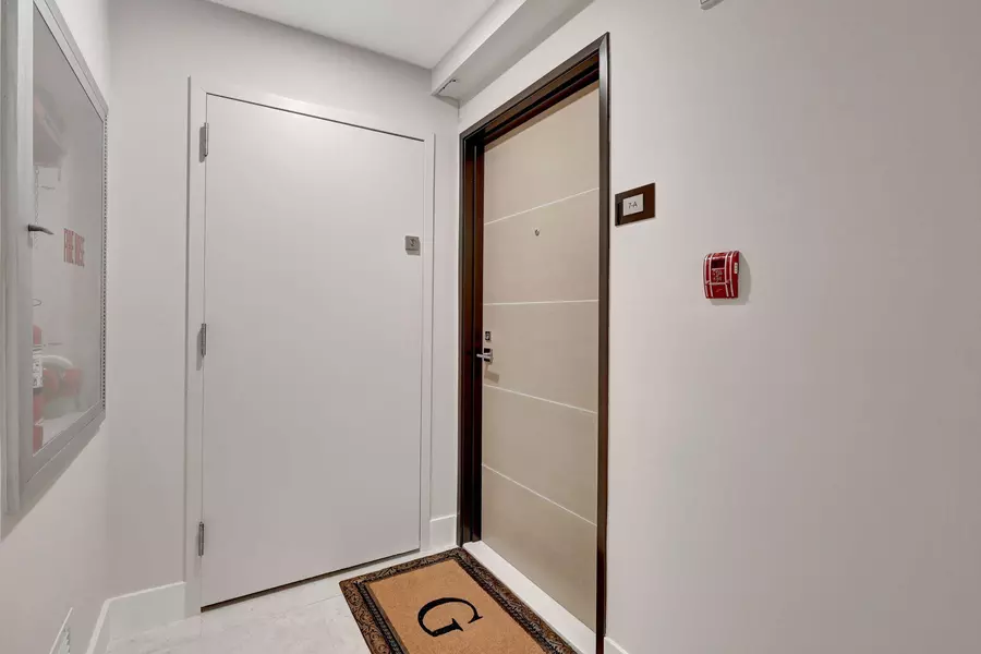 5460 N Ocean DR 7a, Singer Island, FL 33404
