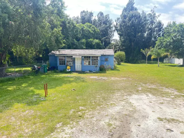 Fort Pierce,  FL 34982