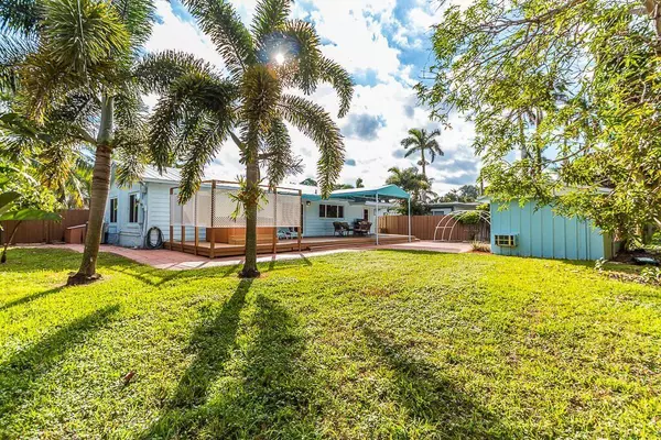 West Palm Beach, FL 33407,235 30th ST