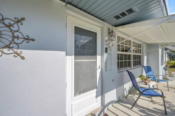 North Palm Beach, FL 33408,708 Cinnamon RD