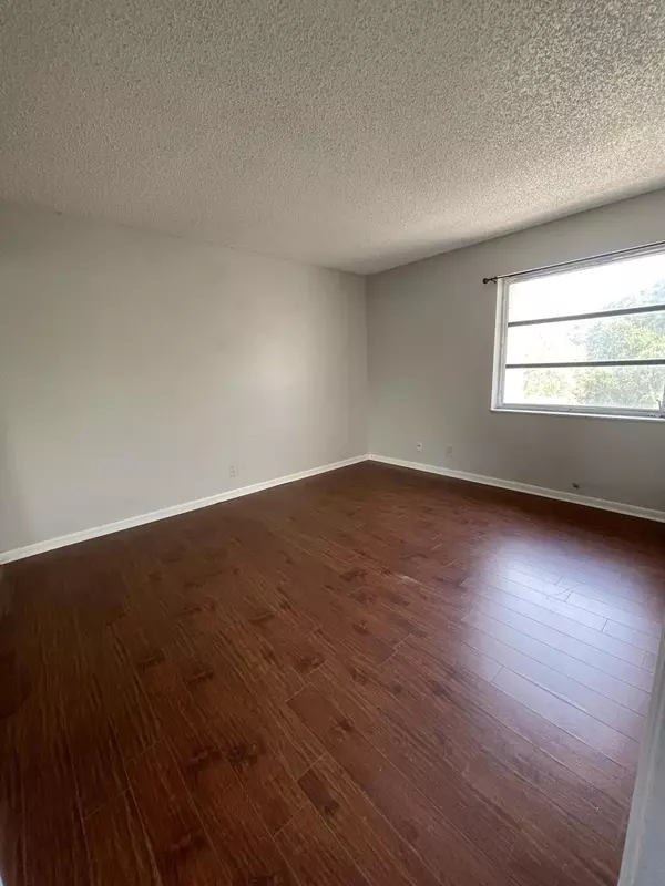 Boca Raton, FL 33486,642 NW 13th ST 31