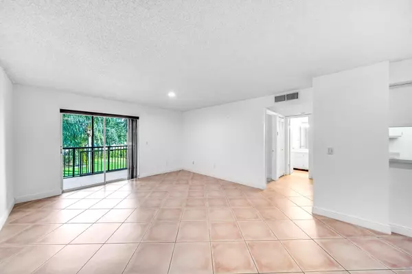 Pompano Beach, FL 33069,1265 SW 46th AVE 2216