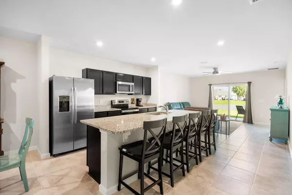 Fort Pierce, FL 34981,834 Persimmon PL