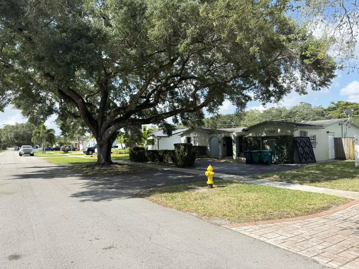 Cooper City, FL 33328,5013 SW 88th TER
