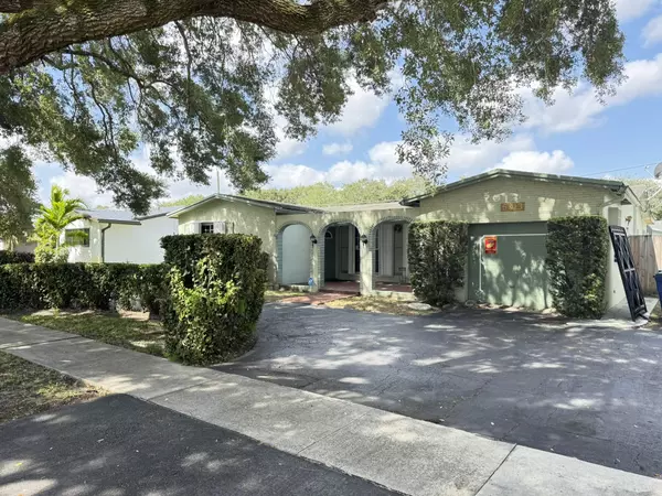 Cooper City, FL 33328,5013 SW 88th TER