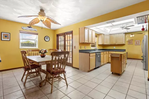 Port Saint Lucie, FL 34983,286 NE Granduer AVE