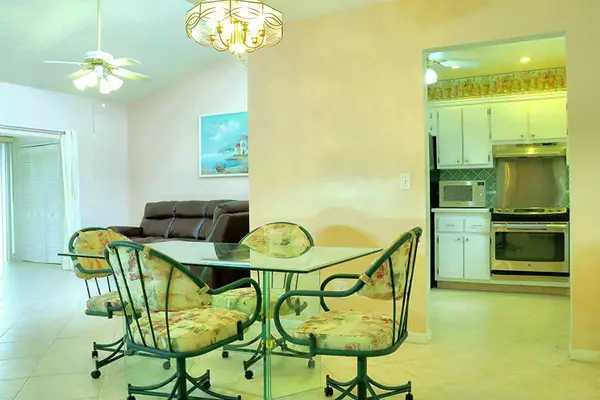 Palm Springs, FL 33406,2532 S Boundbrook DR 105