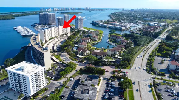 North Palm Beach, FL 33408,122 Lakeshore DR 1134